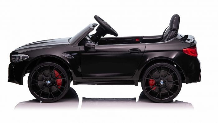 BMW M5, Leder zitje, Rubberen banden, Kinder Accu Auto!