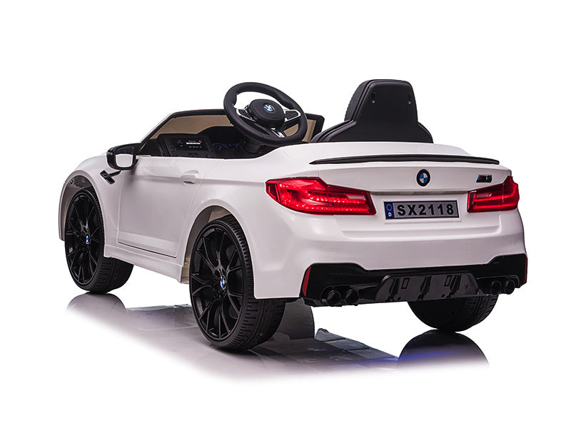 BMW M5, Leder zitje, Rubberen banden, Kinder Accu Auto!