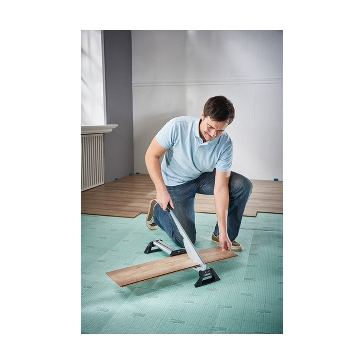 V8H5BF92DBAF700142EE406E5A1B745514ER6409541P5