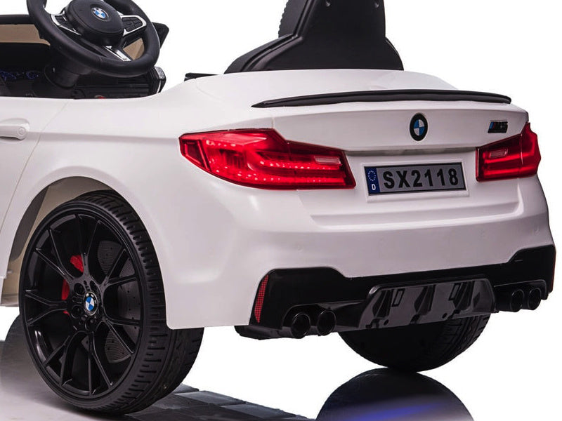 BMW M5, Leder zitje, Rubberen banden, Kinder Accu Auto!