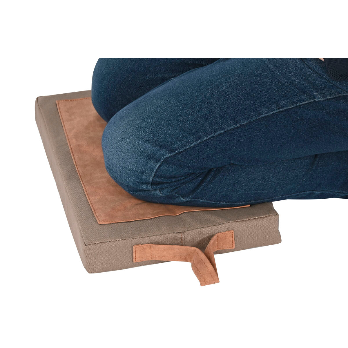 V6HE28BEAE3762EAA771F117E303956304FR3948901P4