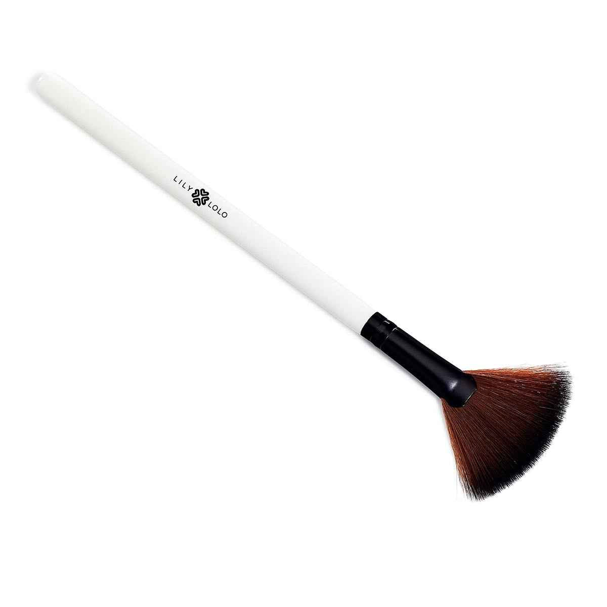 Lily Lolo Maquillaje Brocha Abanico 1Un