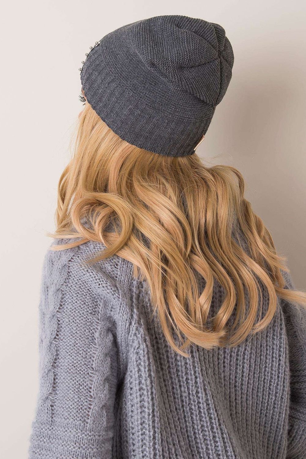 Cap model 187437
