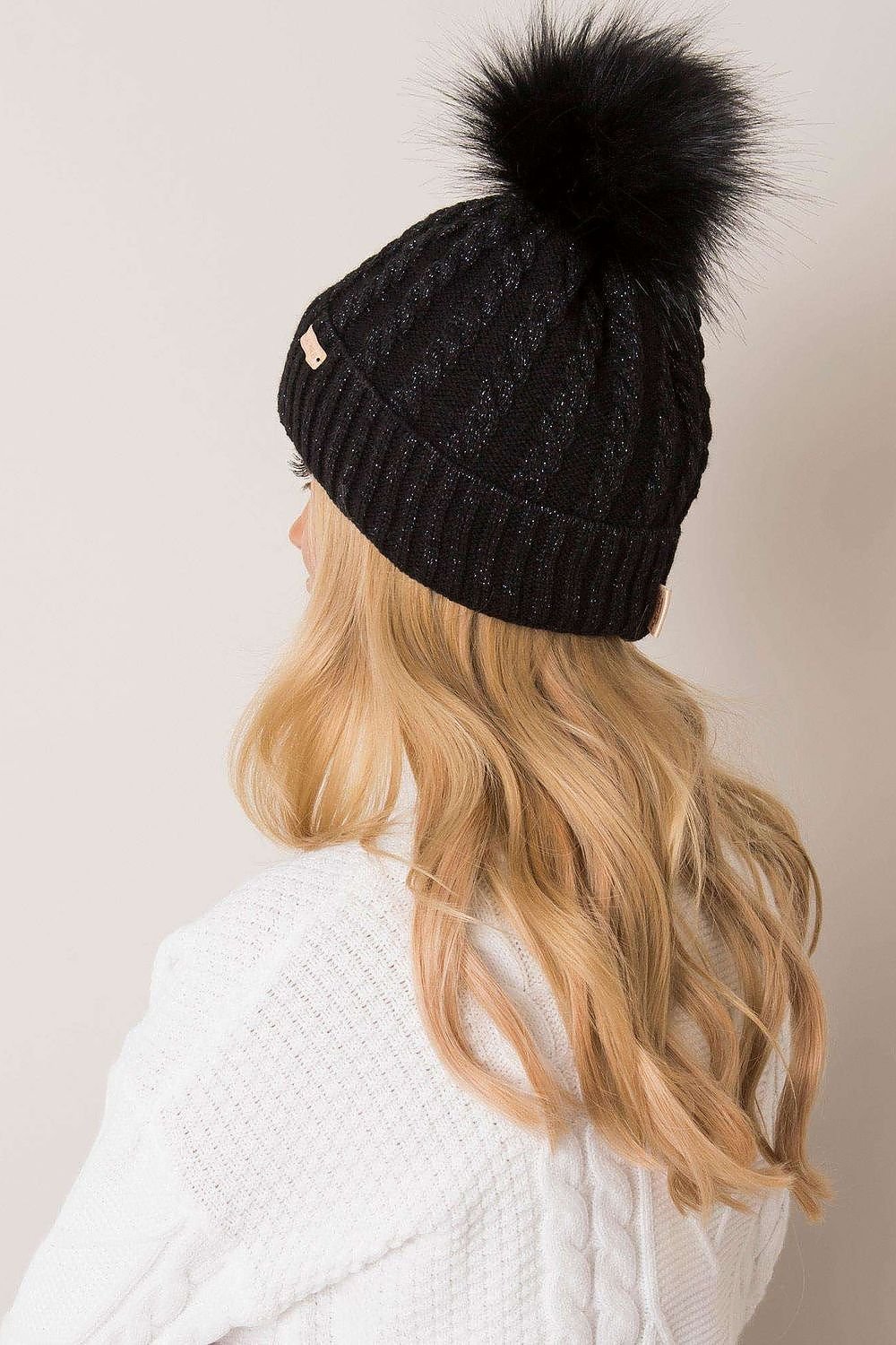 Cap model 187442