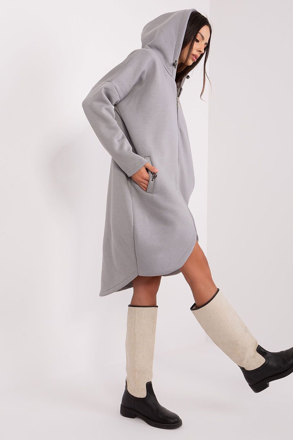 Sweatshirt model 188783