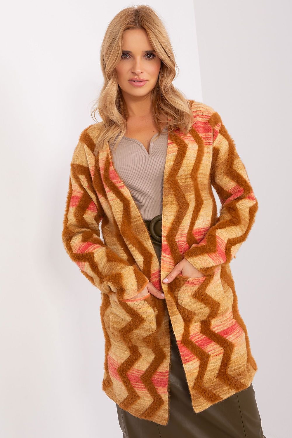 Cardigan model 188850