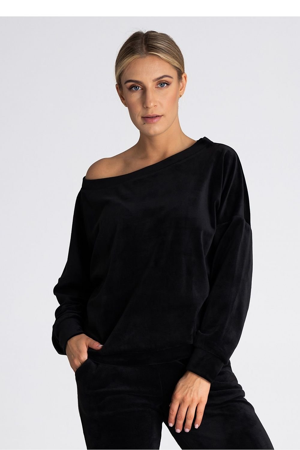Sweatshirt model 189289