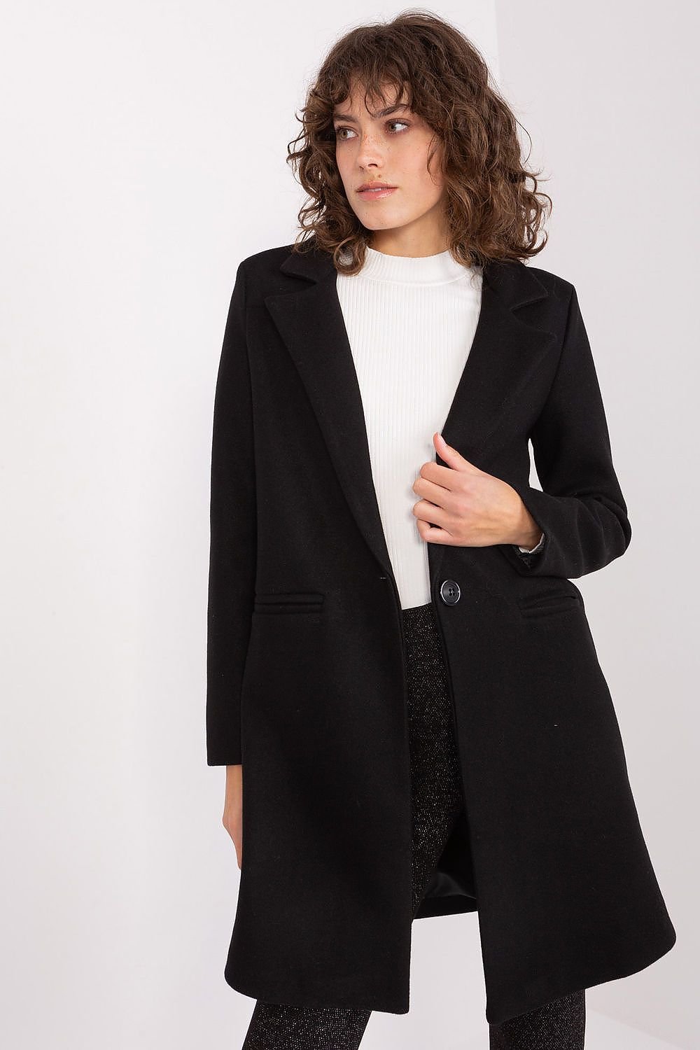 Coat model 190144