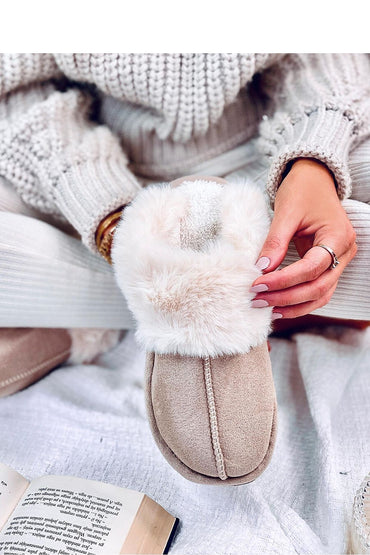 Slippers model 190387