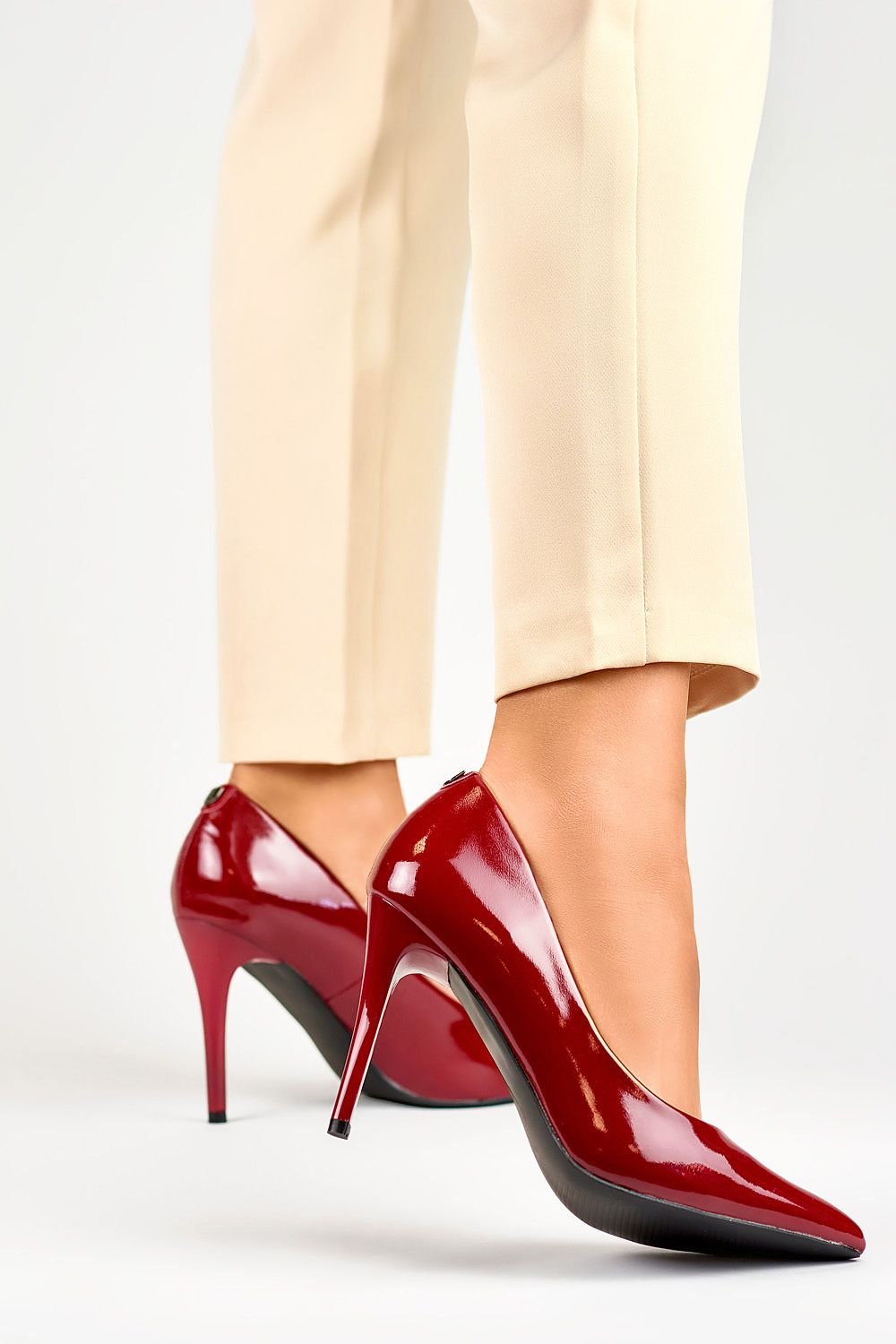 High heels model 190645