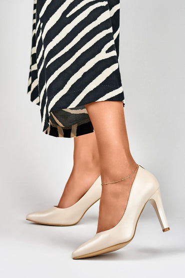 High heels model 190695