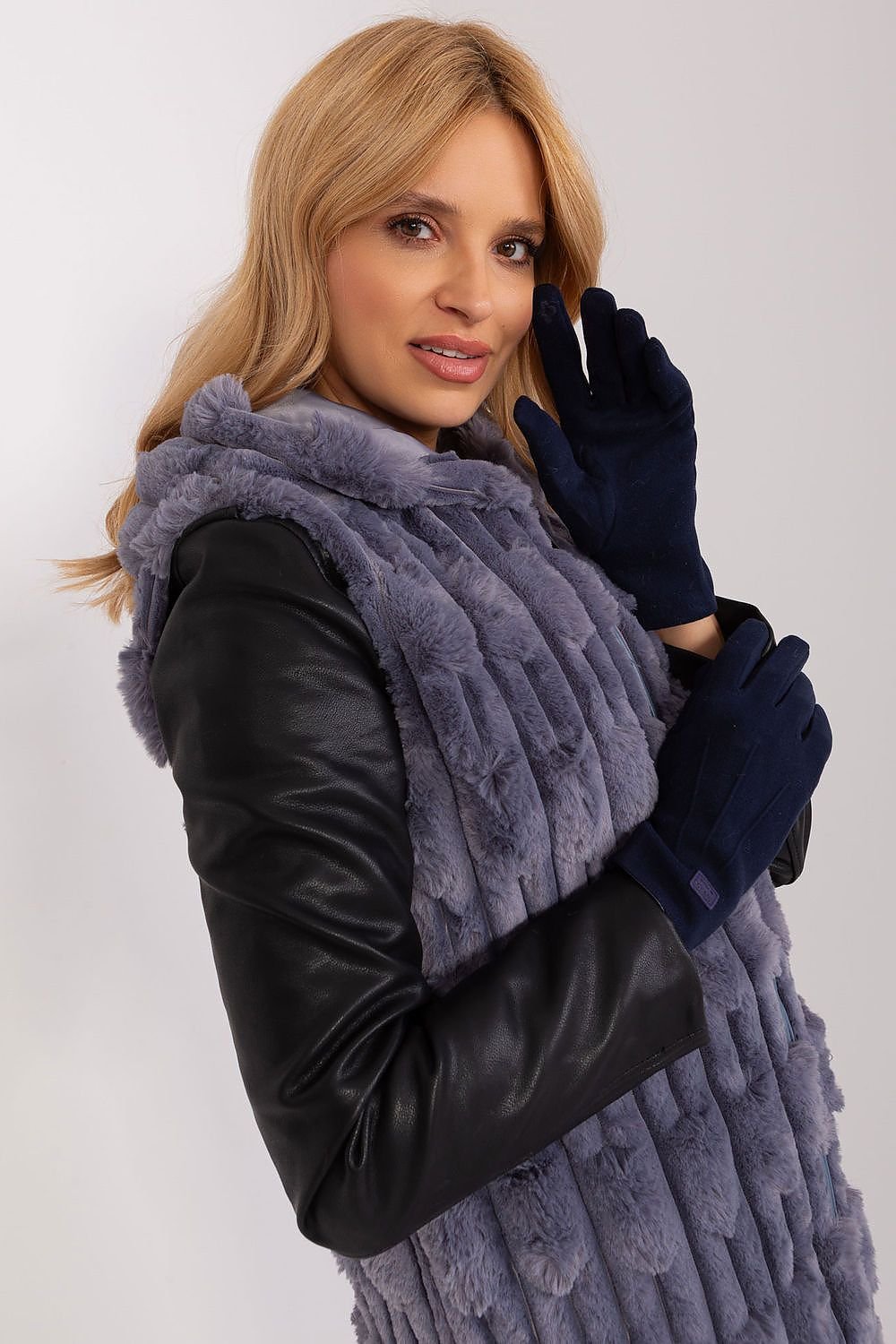 Gloves model 190802