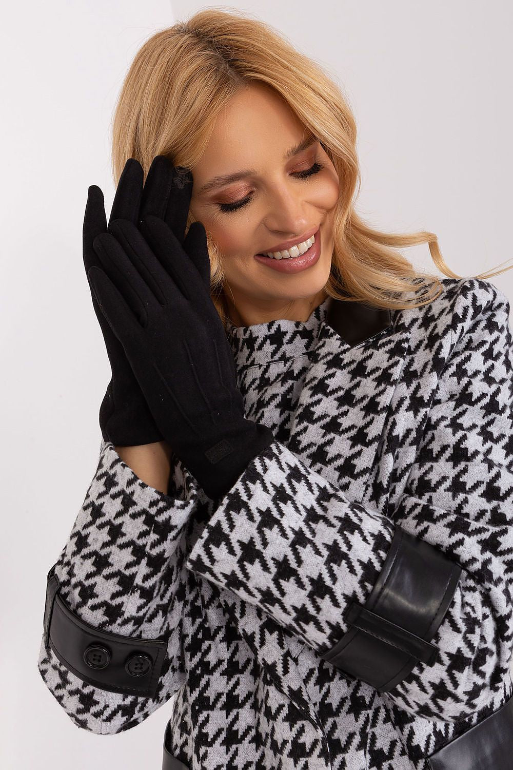 Gloves model 190805