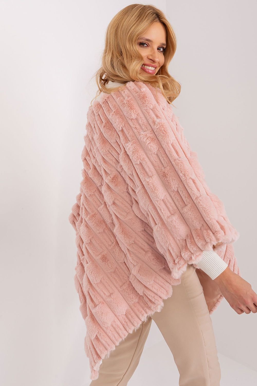 Poncho model 190859