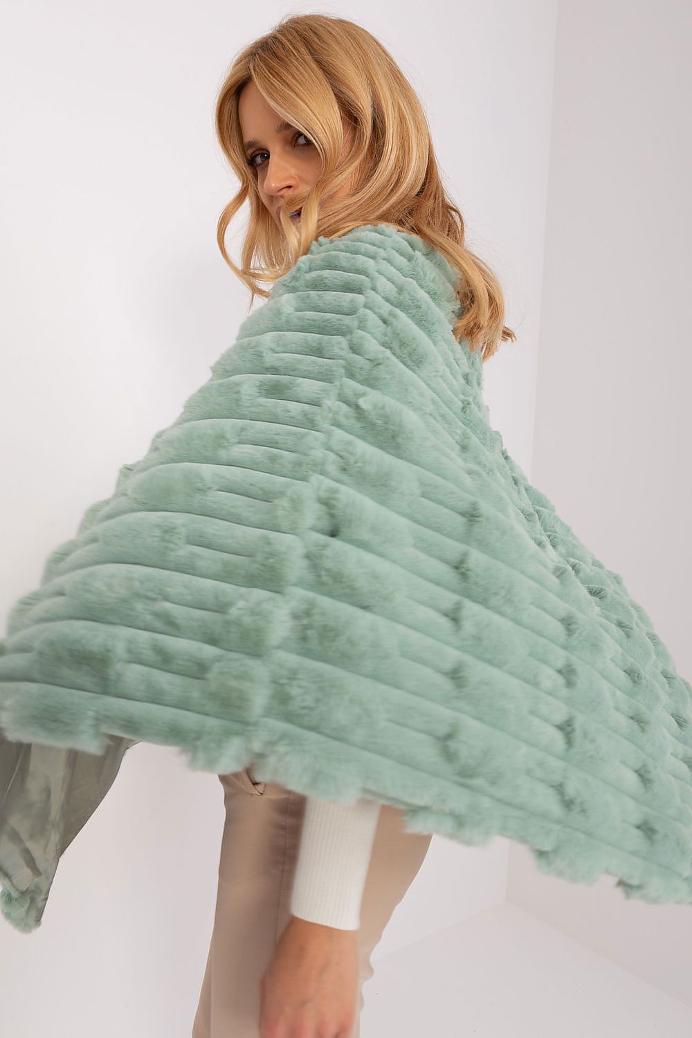 Poncho model 190862