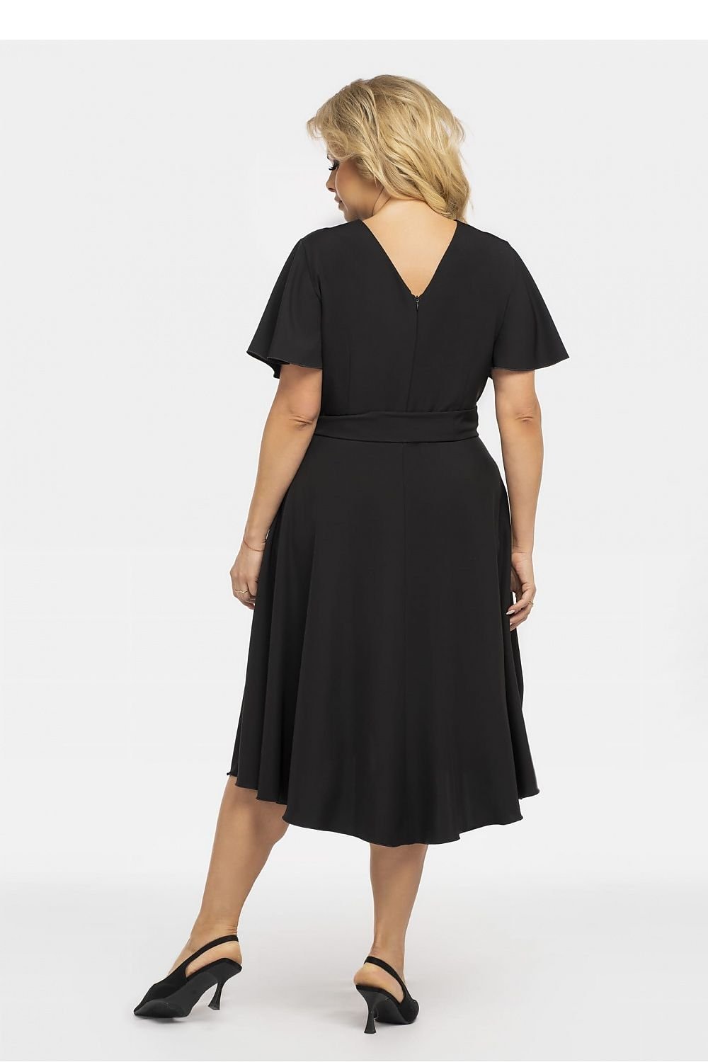 Plus size dress model 190951