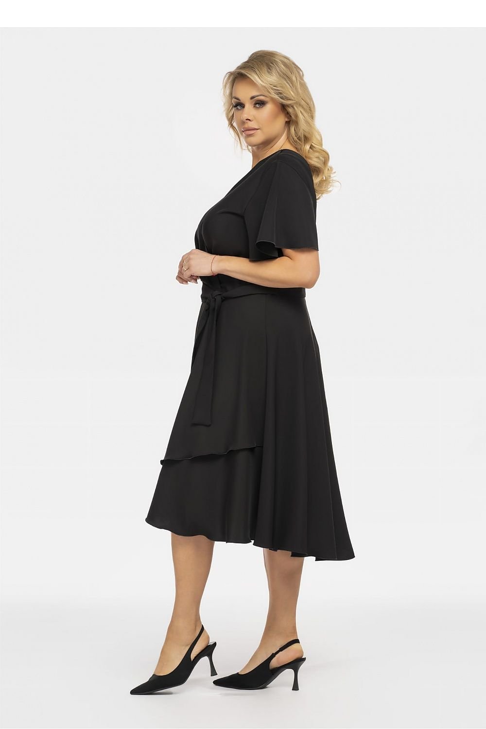 Plus size dress model 190951