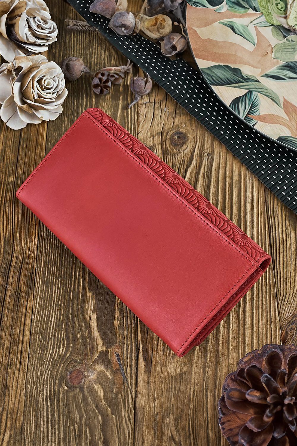 Women`s wallet model 191548