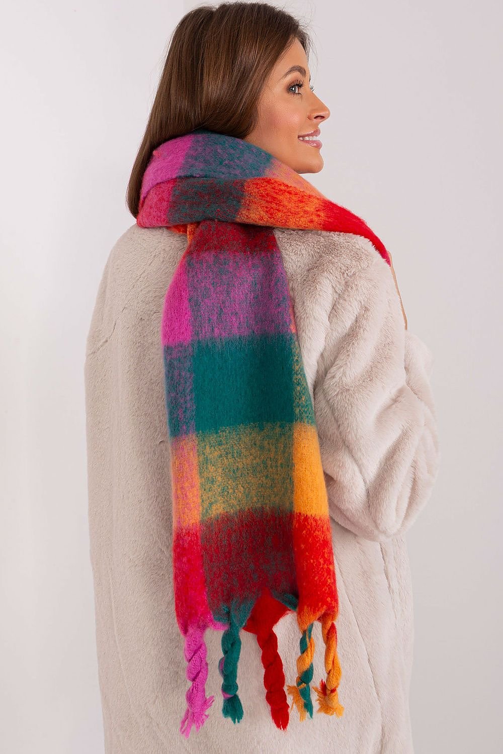 Shawl model 191710