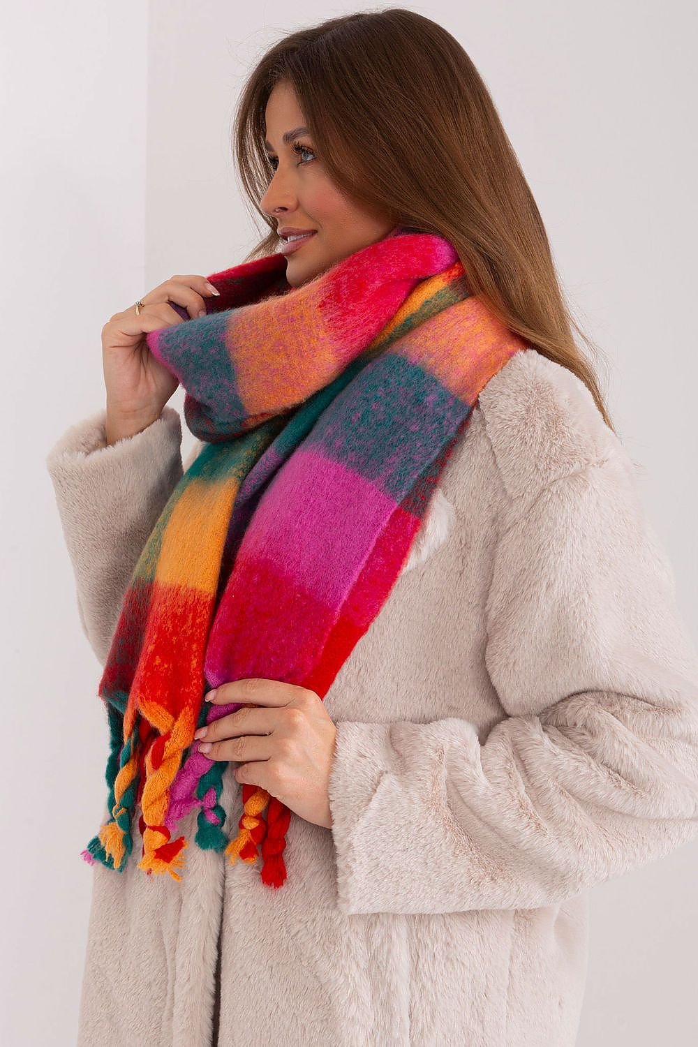 Shawl model 191710