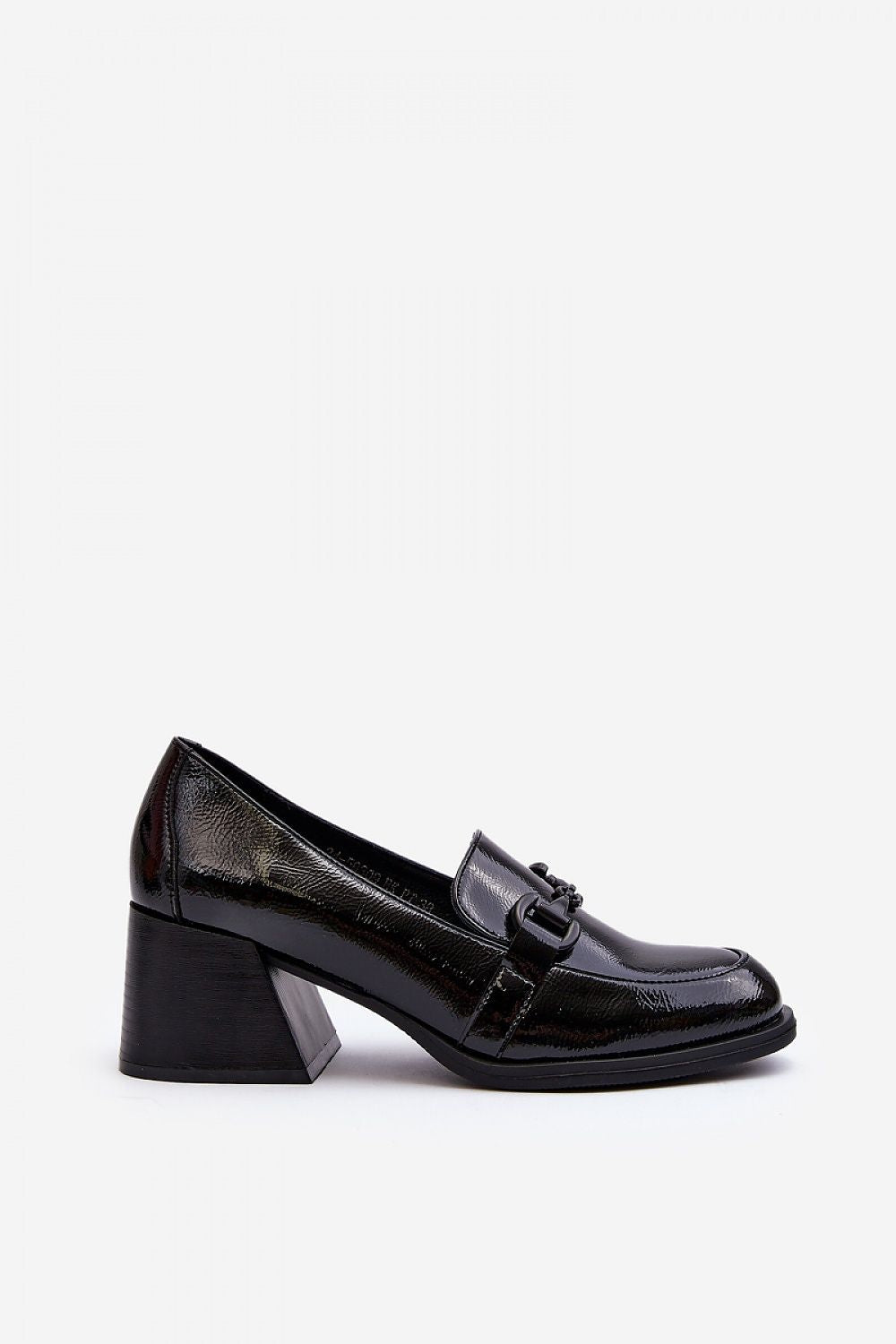 Heeled low shoes model 192916