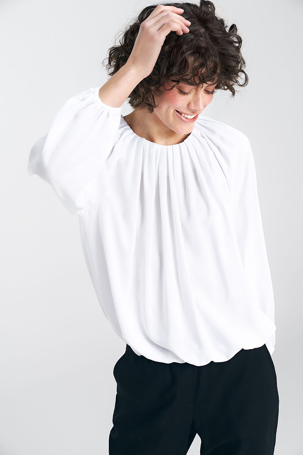Blouse model 192973
