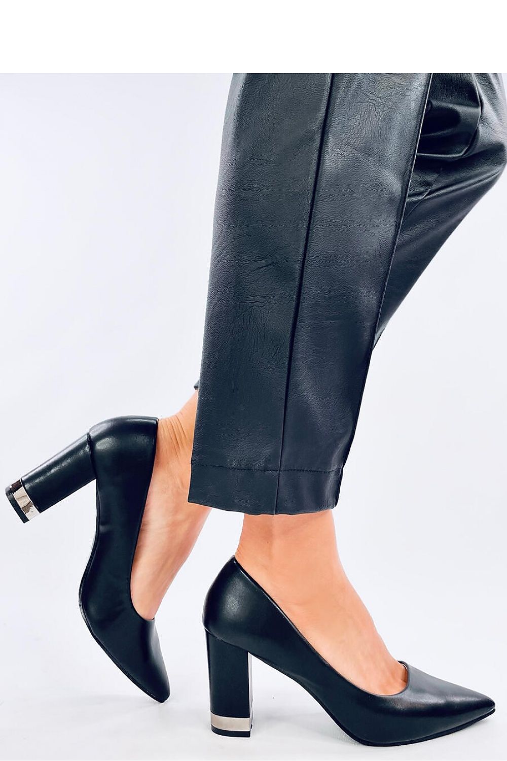 Block heel pumps model 193880