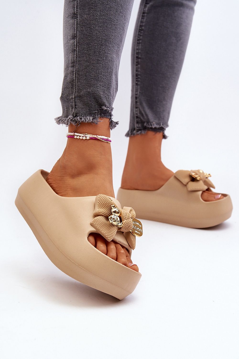 Flip-flops model 194377