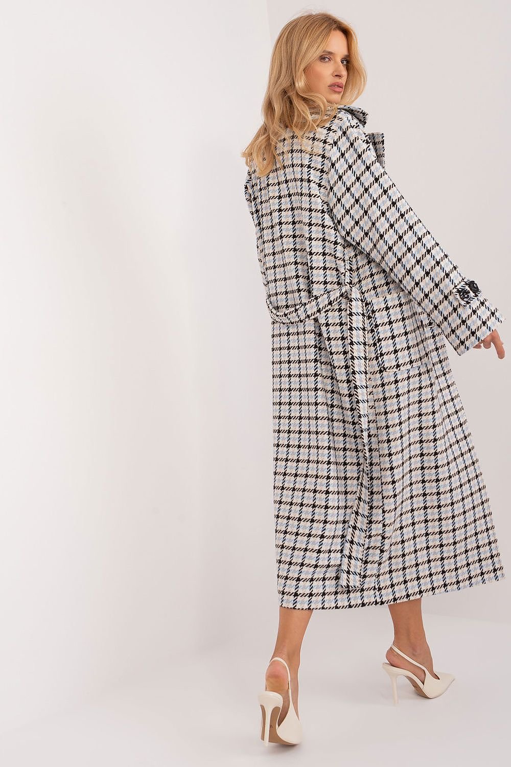 Coat model 194420