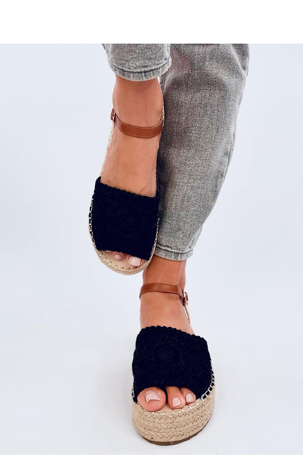 Sandals model 194618