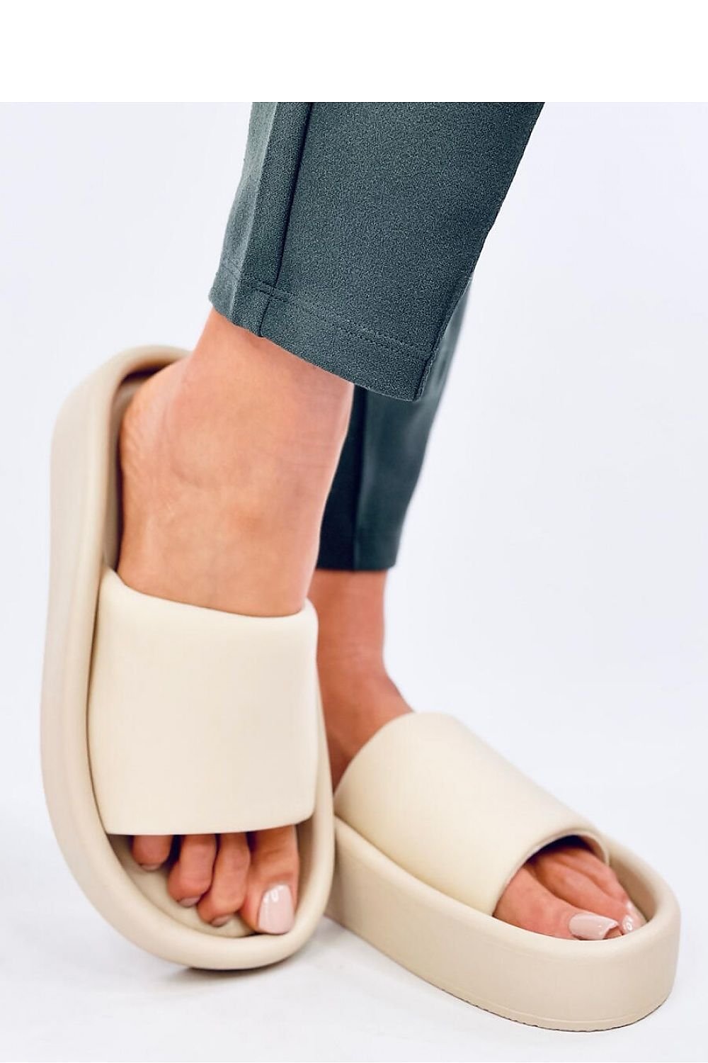 Flip-flops model 194633