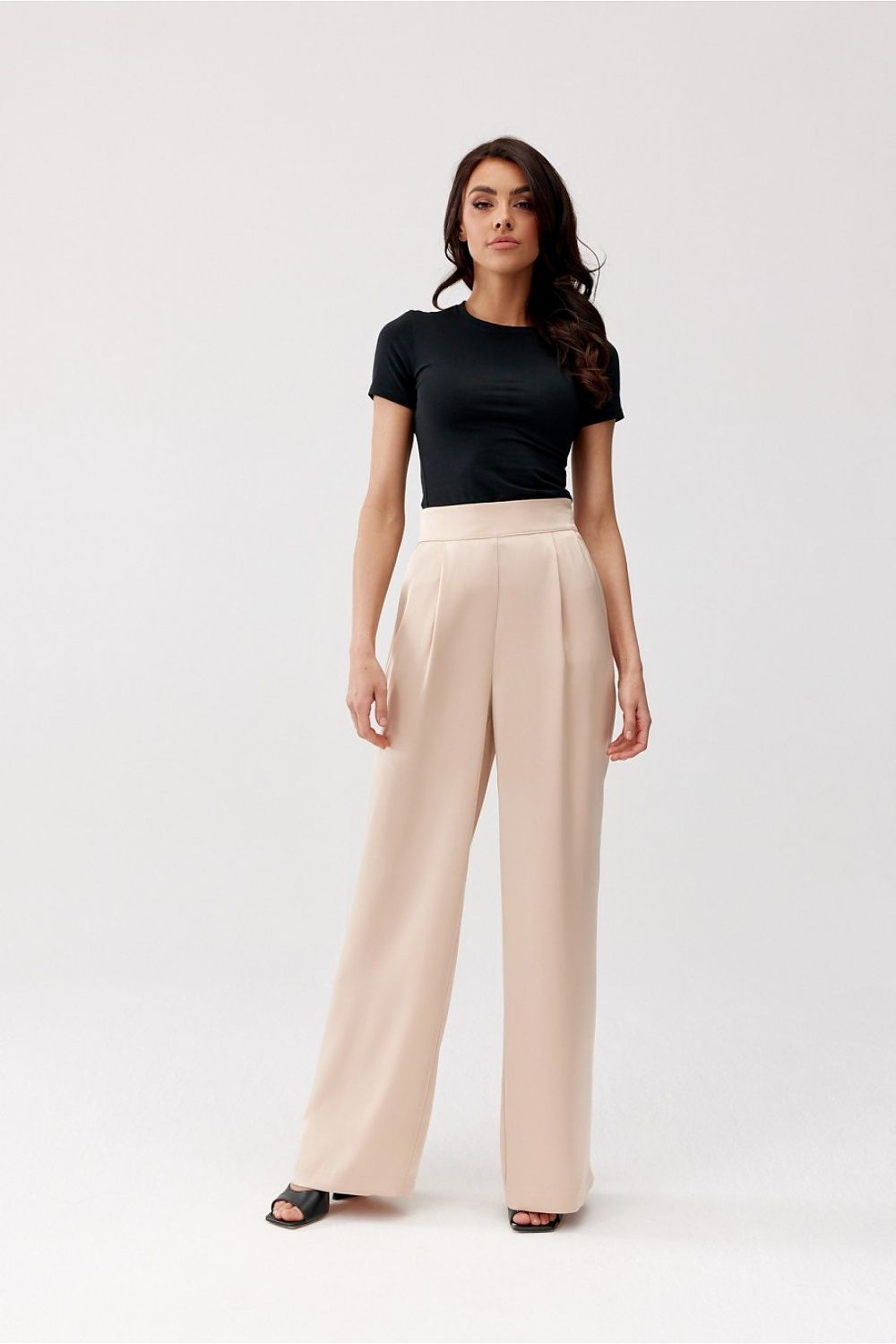 Women trousers model 194765