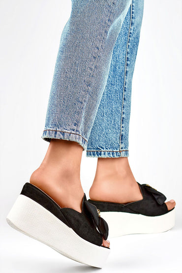 Flip-flops model 194880