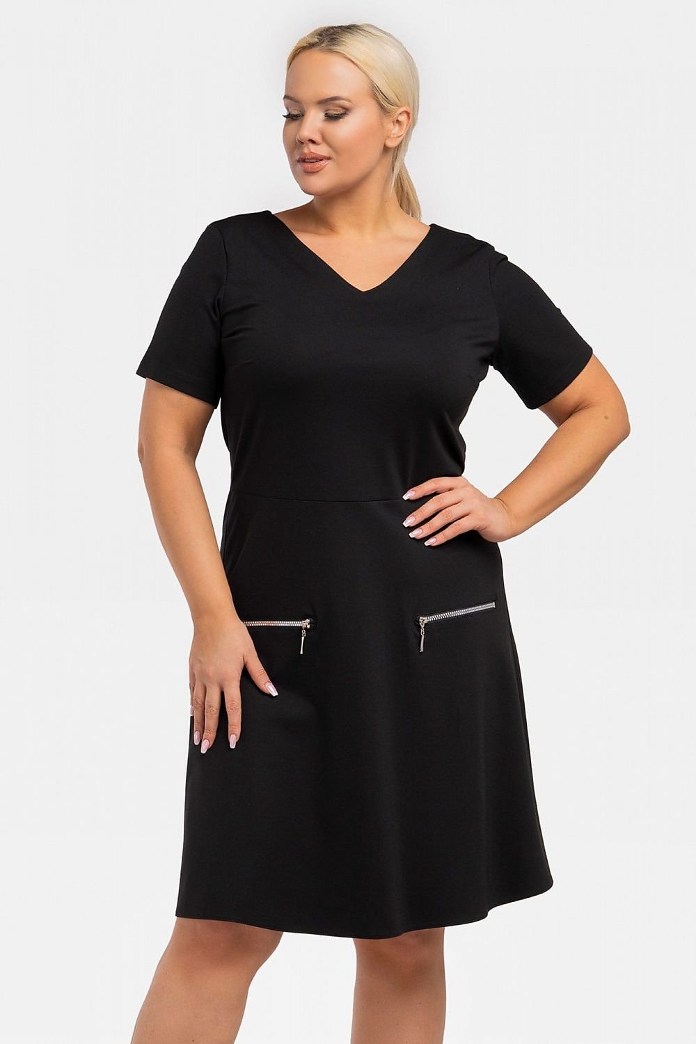 Plus size dress model 195021