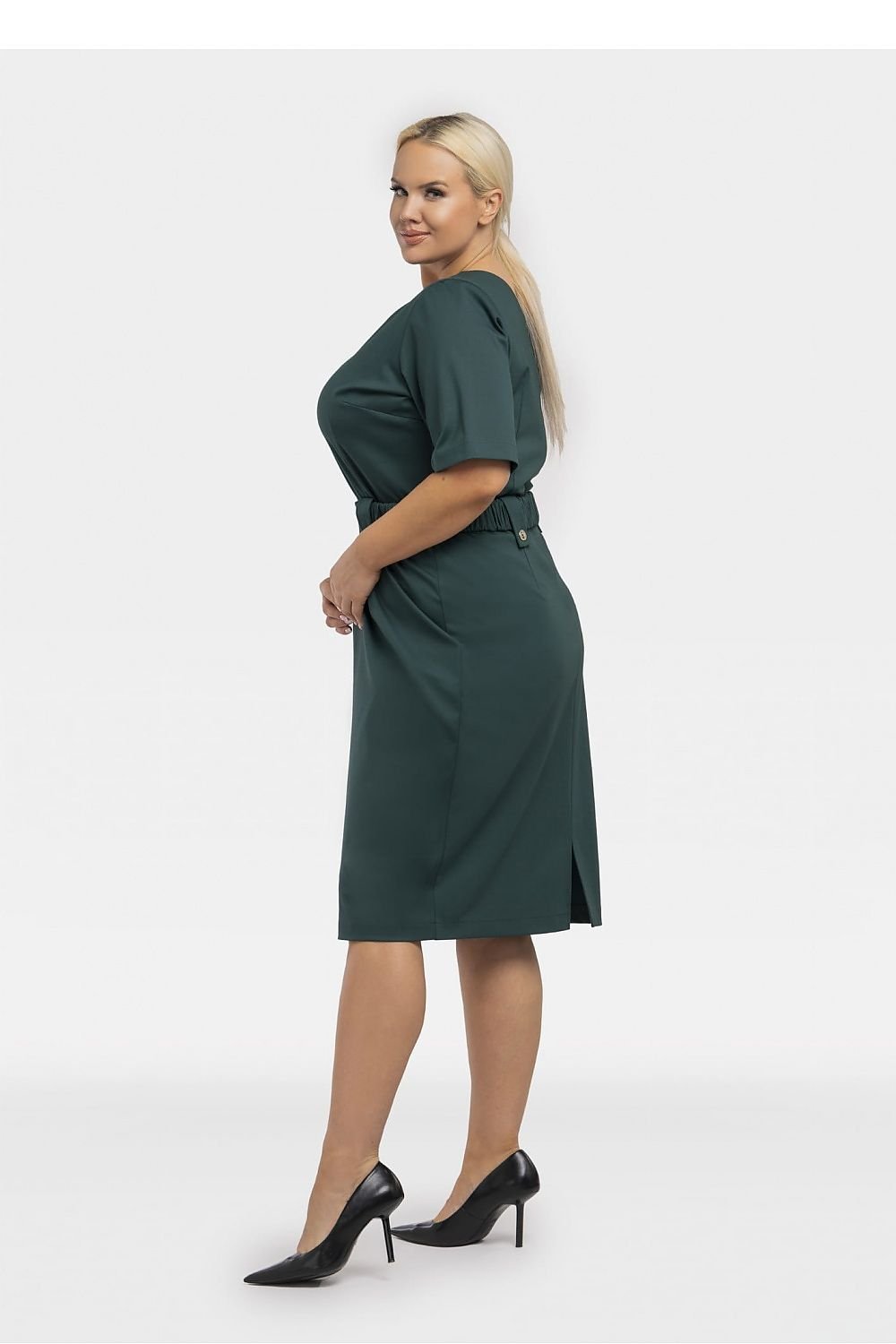 Plus size dress model 195023