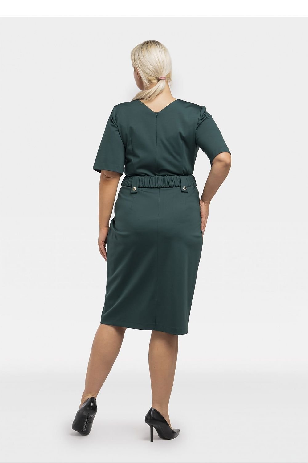 Plus size dress model 195023