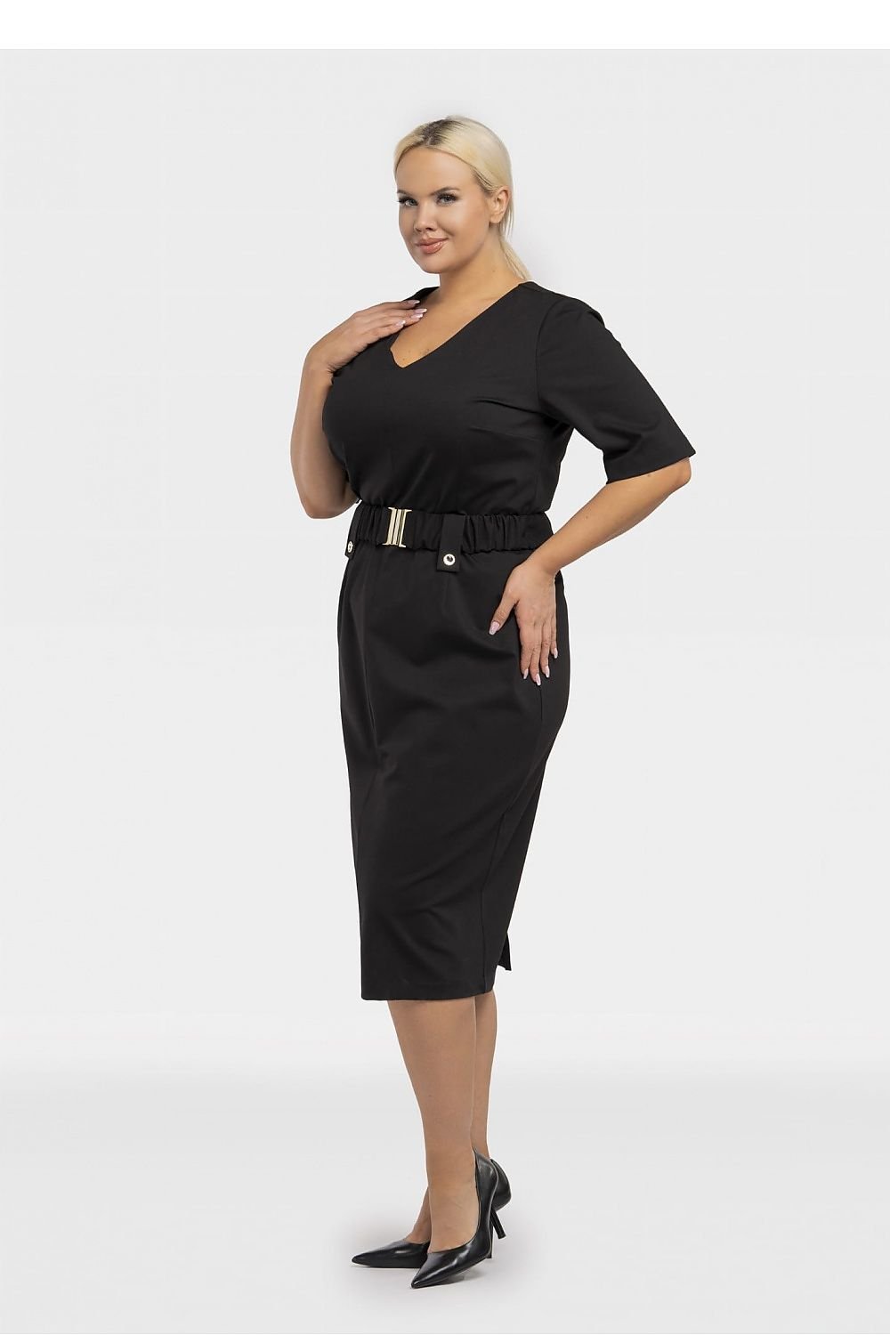 Plus size dress model 195025