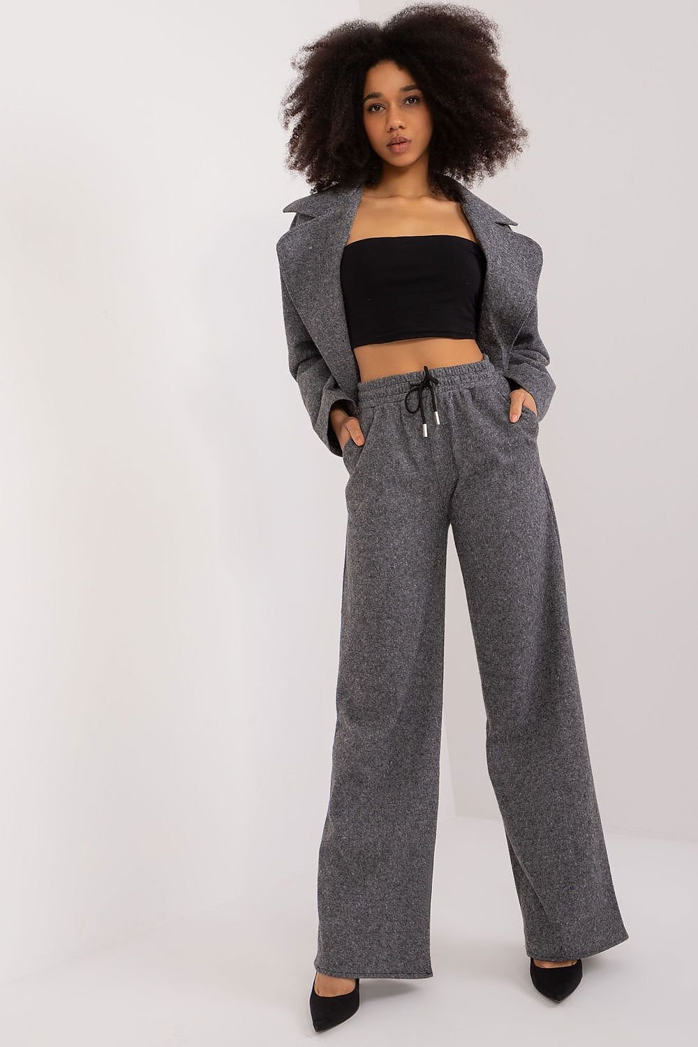 Women trousers model 195205