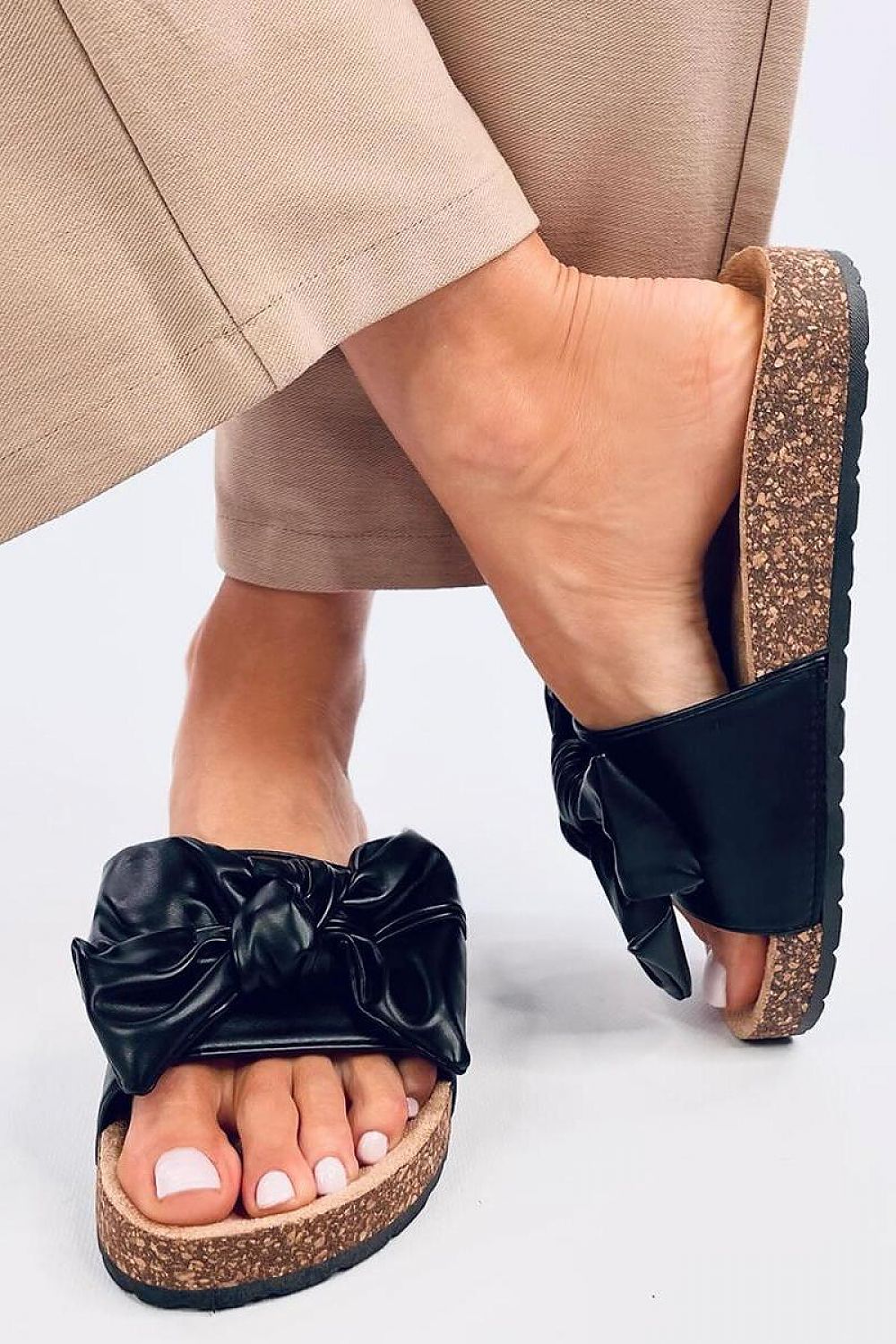 Flip-flops model 195619