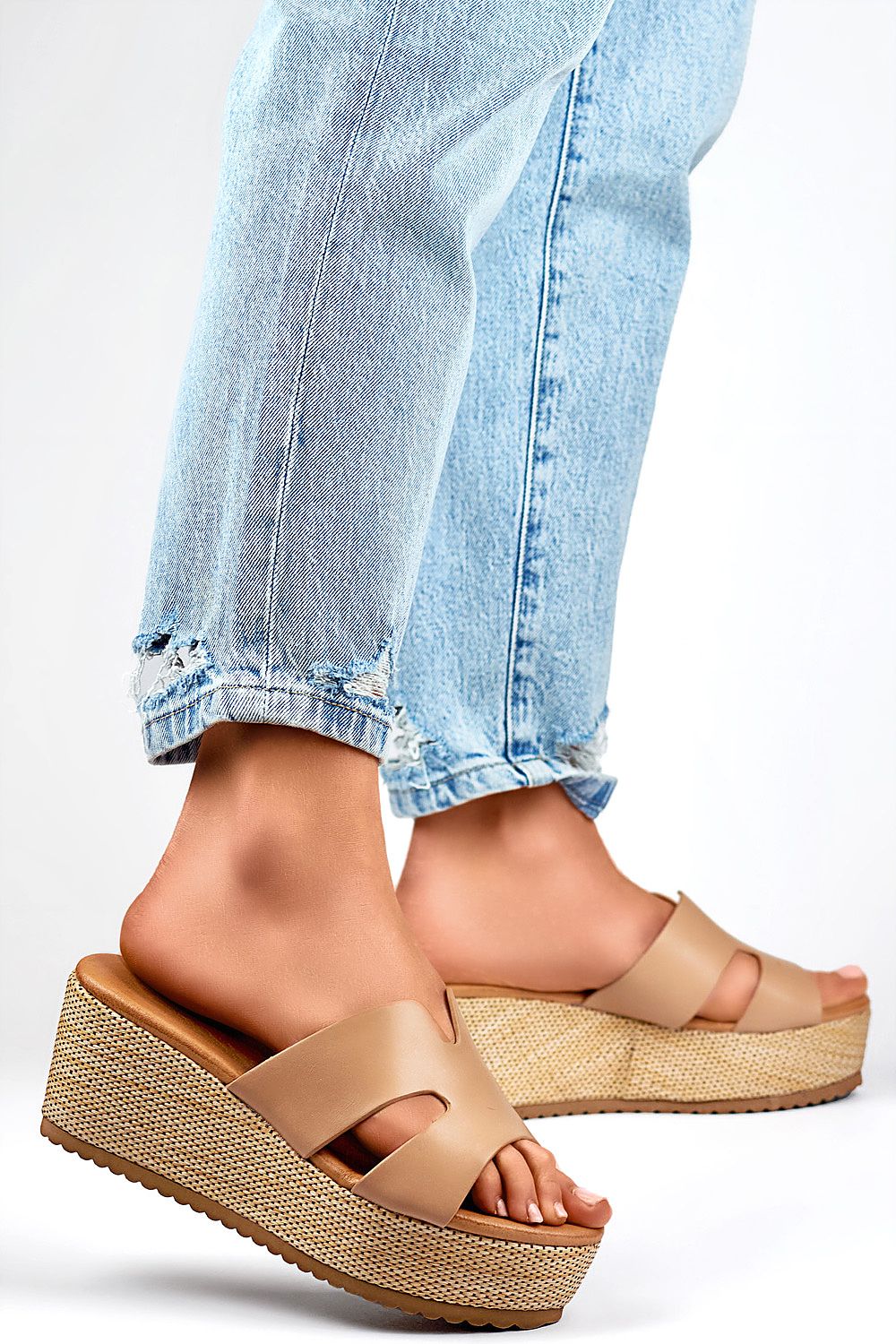 Flip-flops model 195837