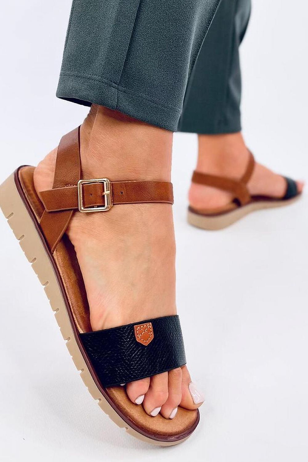 Sandals model 196024