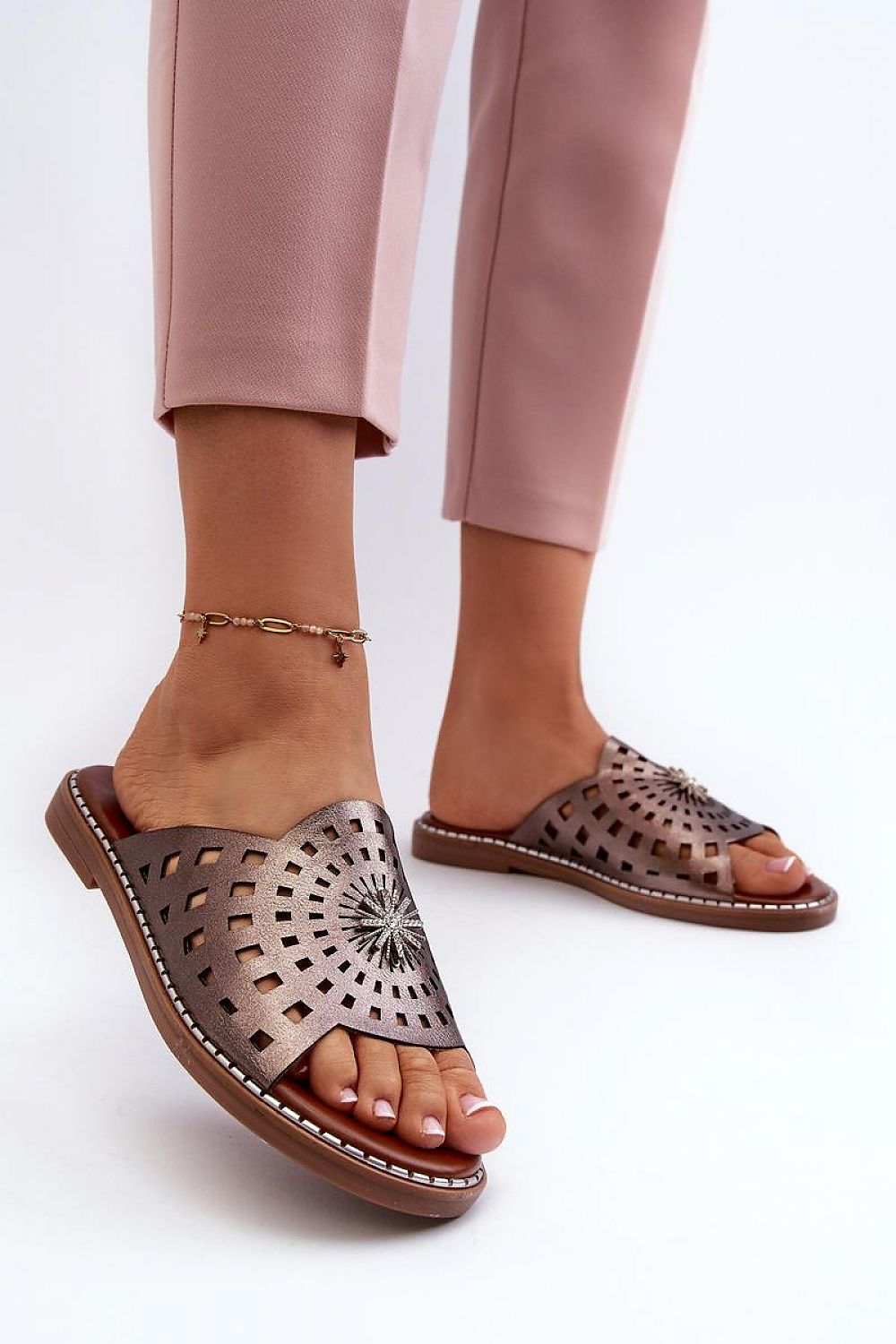 Flip-flops model 196423