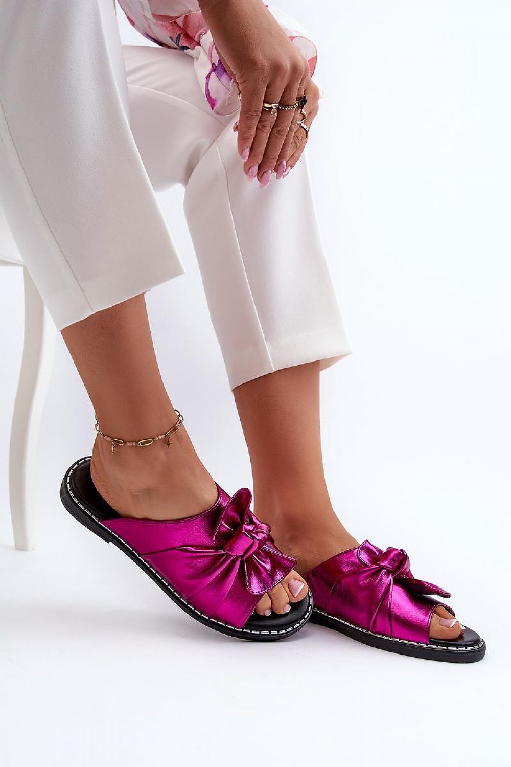 Flip-flops model 196690