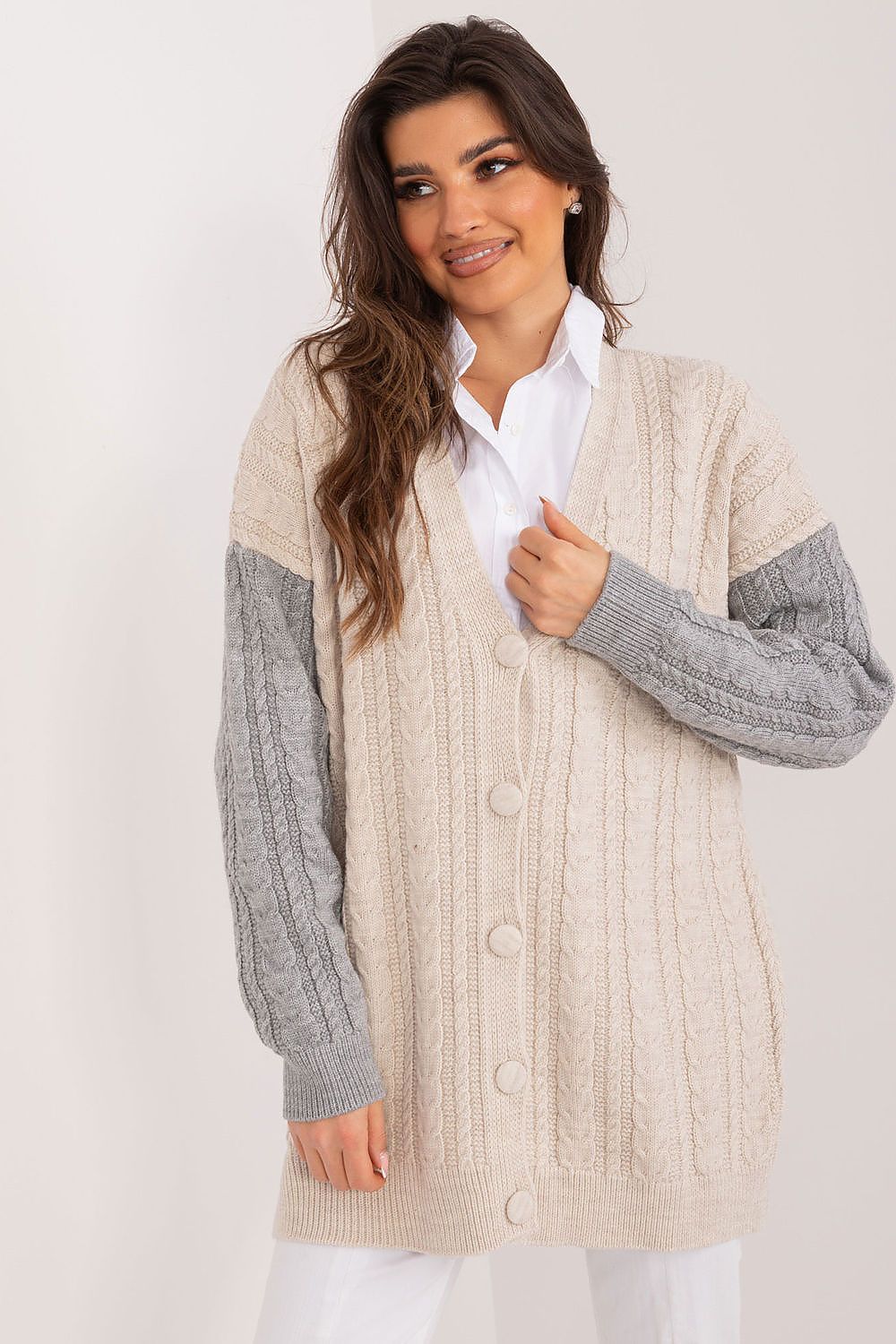 Cardigan model 196763