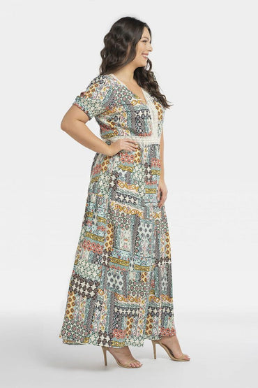 Plus size dress model 196883