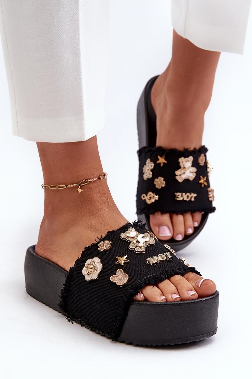 Flip-flops model 196952