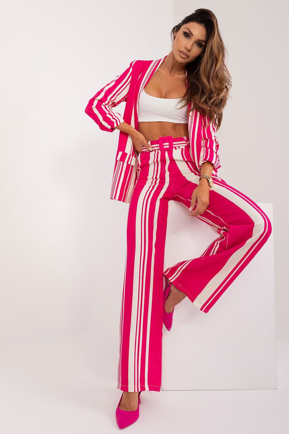 Women trousers model 197042