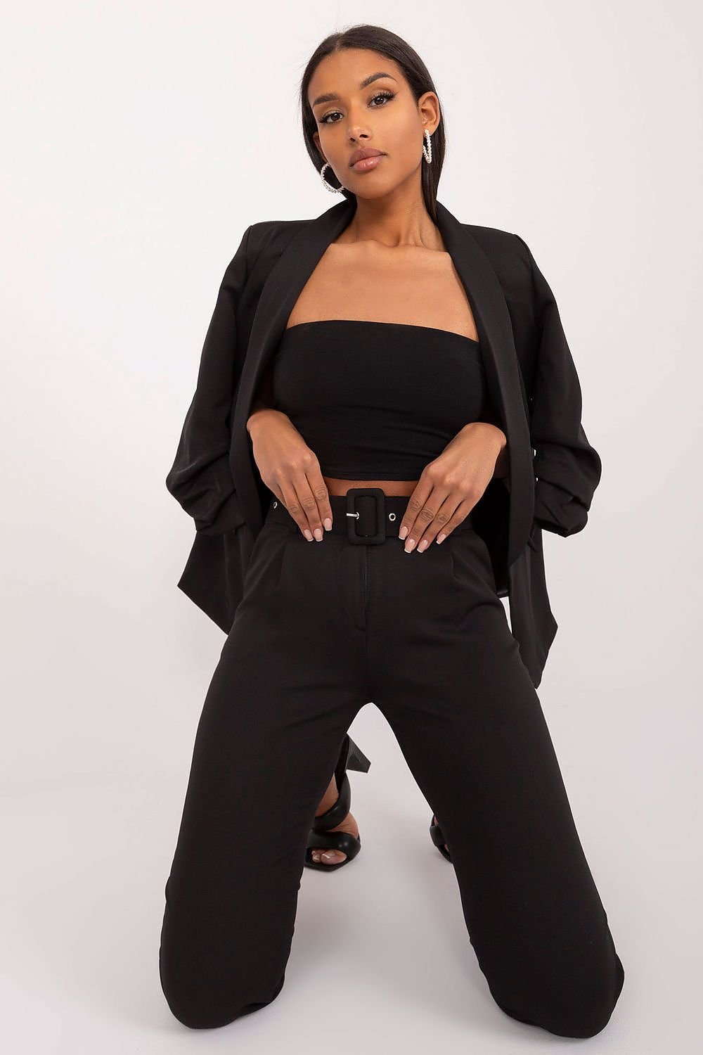 Women trousers model 197064