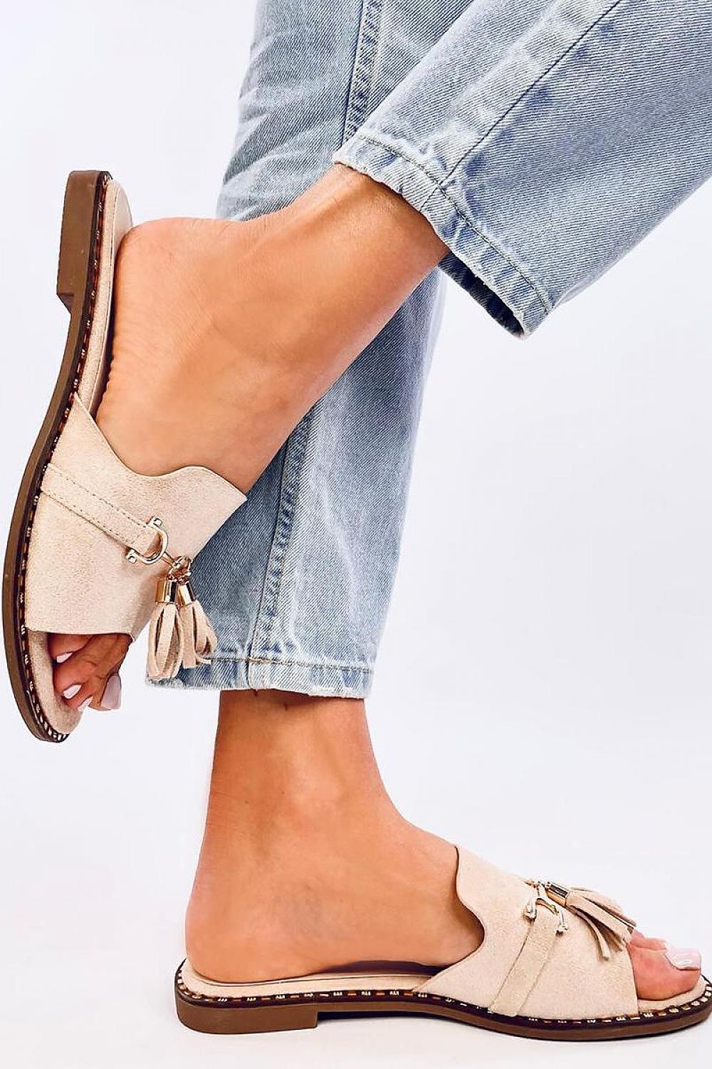 Flip-flops model 197297
