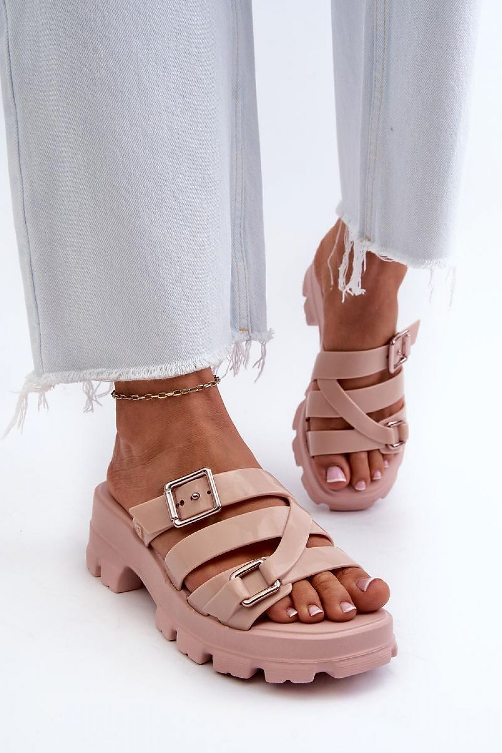 Flip-flops model 197667